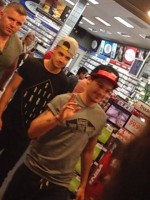 /album/one-direction/a601670-466737560084261-105776480-n-jpg/